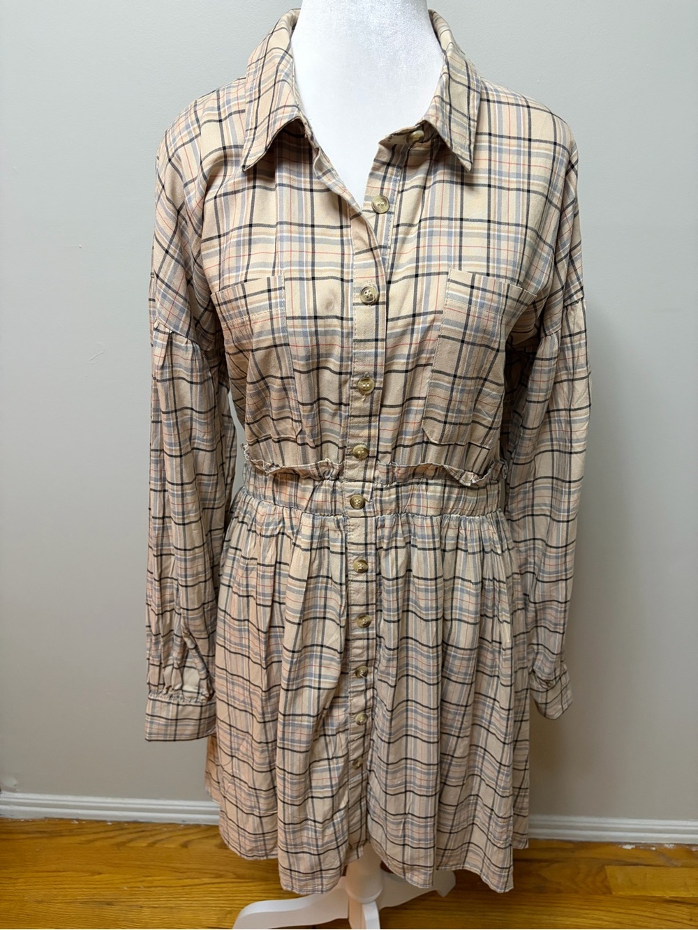 NWT Blu Pepper Beige Plaid Long Sleeve Button Front Shirt Women Dress Size M